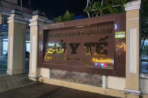 Cà Mau: Khởi tố vụ án liên quan đấu thầu kit test Việt Á