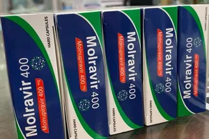 TP.HCM xử phạt 35 triệu đồng người bán thuốc trị COVID-19 Molnupiravir tự phát 