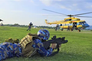 Hải quân, không quân diễn tập đổ bộ đường không