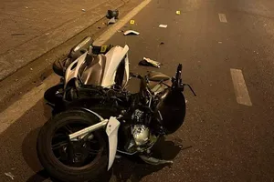 Đã xác định danh tính người nước ngoài tử vong do tông vào trụ điện