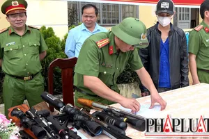 Lâm Đồng vận động người dân nộp vũ khí nhận lại quà
