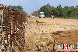 Tạm dừng cấp phép xây dựng dọc tuyến tránh TP Bảo Lộc