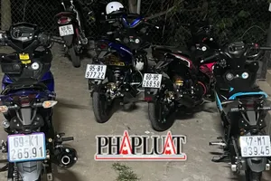 CSGT chặn nhóm thanh niên tụ tập đua xe