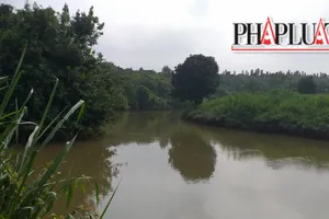 8 học sinh tắm sông, 1 em bị đuối nước