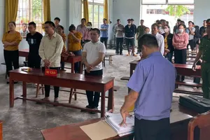 Hẹn người đăng facebook đòi nợ 2 triệu đồng đến gặp rồi đuổi chém, cướp xe