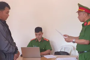 Nguyên phó phòng tín dụng ngân hàng lừa tiền để trả nợ