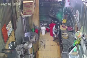 Bắt ngay tại tòa bị cáo bắn vỡ tủ lạnh quán Bò tơ Dã Chiến ở Đà Lạt