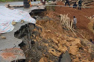 QL 27C nối Lâm Đồng và Khánh Hoà sạt lở nghiêm trọng