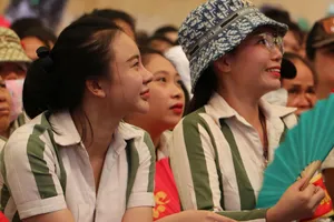 Các nữ phạm nhân giao lưu về bình đẳng giới nhân ngày 20-10 