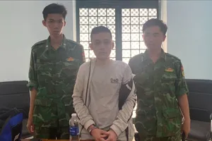 Sang Campuchia trốn truy nã, vừa quay về thì bị bắt