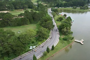 Đà Lạt muốn mở phố đi bộ bên hồ Xuân Hương 