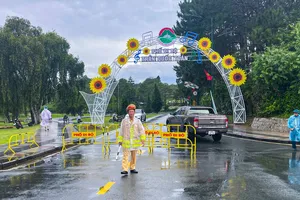 TP Đà Lạt khai trương phố đi bộ bên hồ Xuân Hương