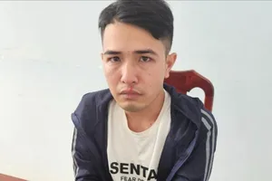 Bị bắt vì tàng trữ ma tuý, hiện ra kẻ bị truy nã đặc biệt