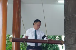 Trưởng Ban Tuyên giáo Trung ương Nguyễn Trọng Nghĩa dự các hoạt động tri ân tại Tây Ninh