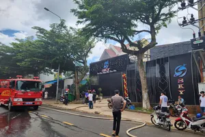 Cháy quán bar Sky ở thành phố Bảo Lộc