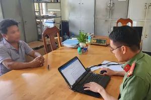 Bị phạt 5 triệu vì báo chốt cảnh sát giao thông trên mạng xã hội