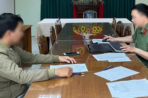 Bị công an mời vì xuyên tạc kỵ binh là 'dịch vụ cưỡi ngựa ngắm hồ Xuân Hương…' 