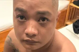 Dàn cảnh mua cà phê để trộm xe máy 