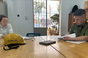 Tạo hàng loạt tài khoản giả để lừa chạy chuyển trường, lấy tiền tỉ của giáo viên