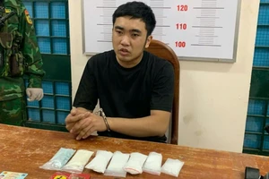 Mang ma tuý từ Campuchia về Việt Nam lấy 30 triệu tiền công