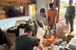 Mua bán tiền chất thuốc nổ để chế tạo pháo