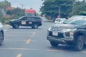 Công an Lâm Đồng thông tin vụ ô tô chắn ngang quốc lộ 20 