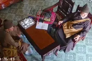 Mạo danh nhà sư đi khất thực để lừa đảo ở TP Bảo Lộc