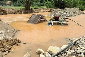 CSGT đường thuỷ Lâm Đồng phát hiện vụ khai thác cát lậu quy mô lớn 