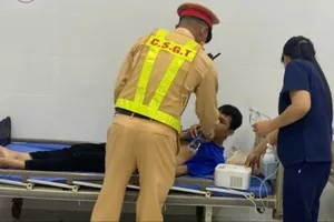 CSGT tỉnh Lâm Đồng cứu kịp thanh niên bị nhồi máu cơ tim trên đoạn đường vắng