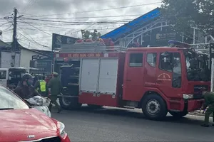 Lâm Đồng: Sập mái nhà hàng ở phường Lâm Viên, 1 công nhân tử vong