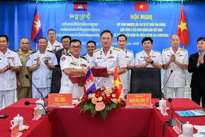 Vùng 5 Hải quân Việt Nam và Căn cứ biển Ream Hải quân Campuchia rút kinh nghiệm tuần tra chung