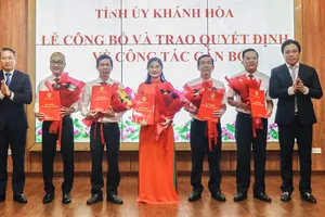 Khánh Hoà điều động, bổ nhiệm hàng loạt cán bộ 