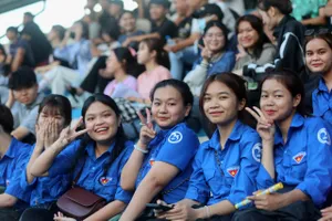 Khai mạc giải bóng đá Thanh Niên sinh viên Việt Nam khu vực Nam Trung bộ và Tây Nguyên