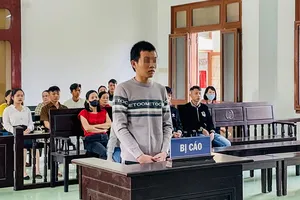 Ghen tuông vô cớ, thiếu niên 15 tuổi dùng dao gây án