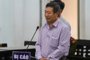 Cựu giám đốc CDC Khánh Hòa bị phạt 3 năm 6 tháng tù