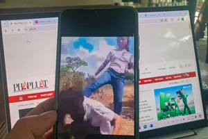 Nữ sinh lớp 7 ở Khánh Hòa bị đánh hội đồng, lột quần áo