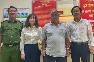 Nữ giao dịch viên ngân hàng lật tẩy đại tá công an 'dỏm' lừa dân 200 triệu