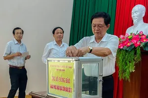 Nhiều cơ quan, đơn vị, doanh nghiệp tỉnh Bình Định ủng hộ đồng bào thiệt hại do mưa lũ