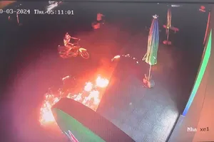 Nghi phạm ném bom xăng vào chi nhánh ngân hàng bị bắt