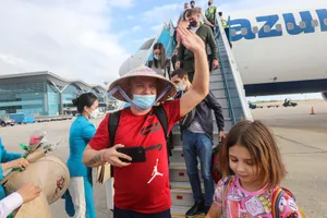 Sau nhiều năm 'vắng bóng', khách Nga lại dồn dập đến Nha Trang