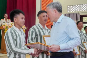 Lới nhắn nhủ của Phó Thủ tướng đối với phạm nhân được đặc xá