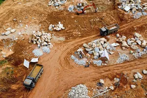 Người tổ chức khai thác đá không phép ở Lâm Đồng bị phạt