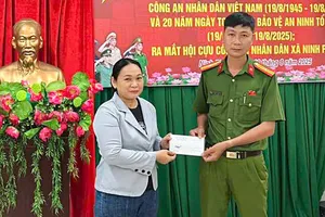 Nhận lại điện thoại bị cướp giật, người dân viết thư cảm ơn công an xã