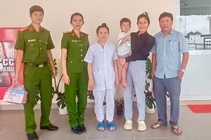 Mẹ bé trai 4 tuổi bị bỏ rơi ở Nha Trang đã đến nhận con 