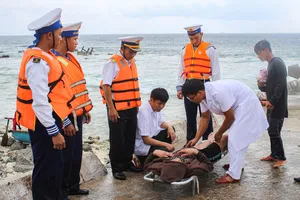 Cấp cứu ngư dân Lâm Đồng bị giảm áp do lặn sâu 43 m