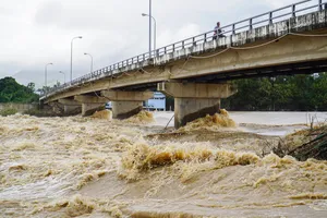 Hồ chứa tăng lưu lượng xả, dự báo Nha Trang có nơi sẽ ngập sâu 3 m