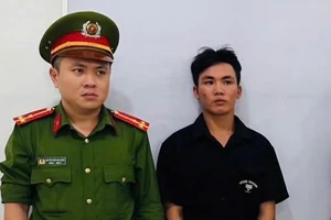 Bị bắt vì mang dao đi giúp chú họ giải quyết mâu thuẫn