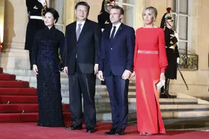 Chủ tịch Trung Quốc thăm Pháp, ký kết mua máy bay Airbus