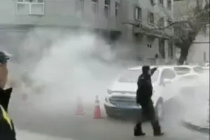 Ném bom đồn cảnh sát Trung Quốc, 3 người bị thương