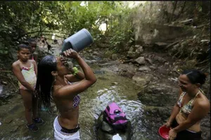 Venezuela: Công viên quốc gia thành nhà tắm công cộng